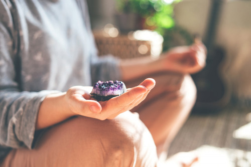 Meditation - 7 Tipps zur Entspannung: Foto: © Polly_Panna / shutterstock / #1703924659